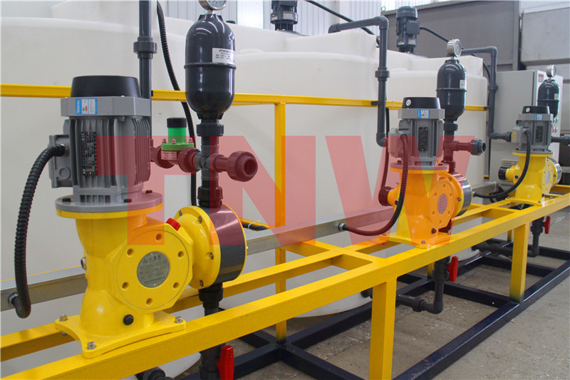 自動(dòng)加藥裝置計(jì)量泵如何選擇?